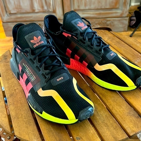 Adidas NMD_R1 V2 in EUC. Color Black Green and Pink Size 11.